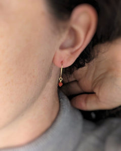 Anneaux d'oreilles avec agate rouge - Peasejewelry